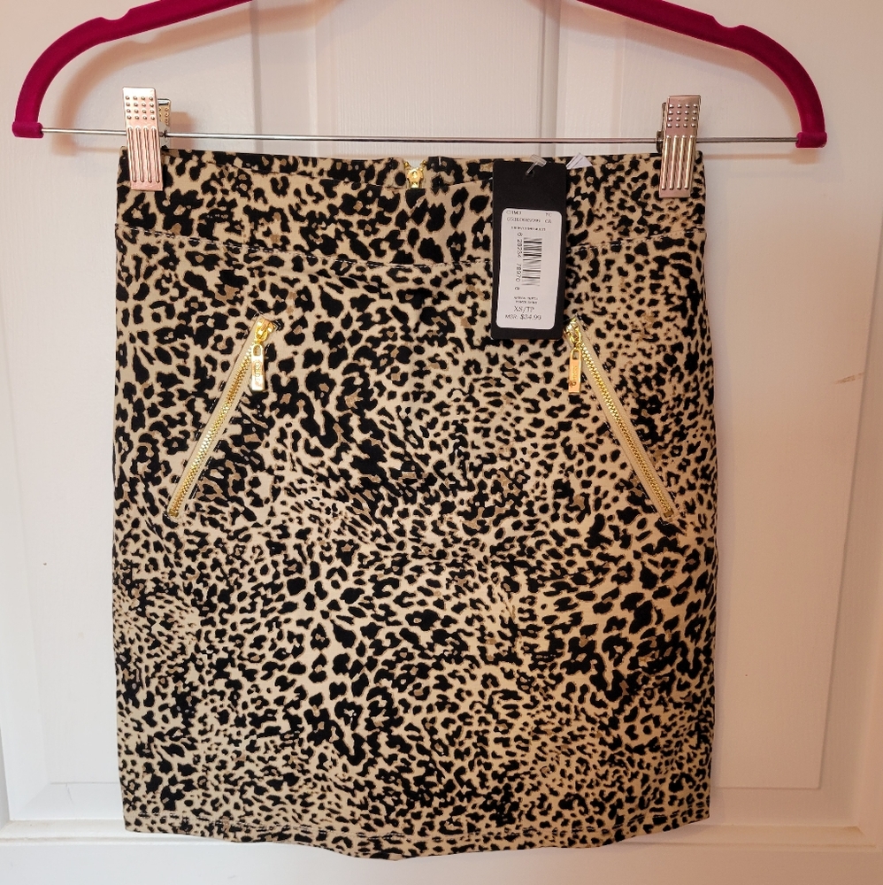 NWT Guess Factory Leopard Print Mini Skirt